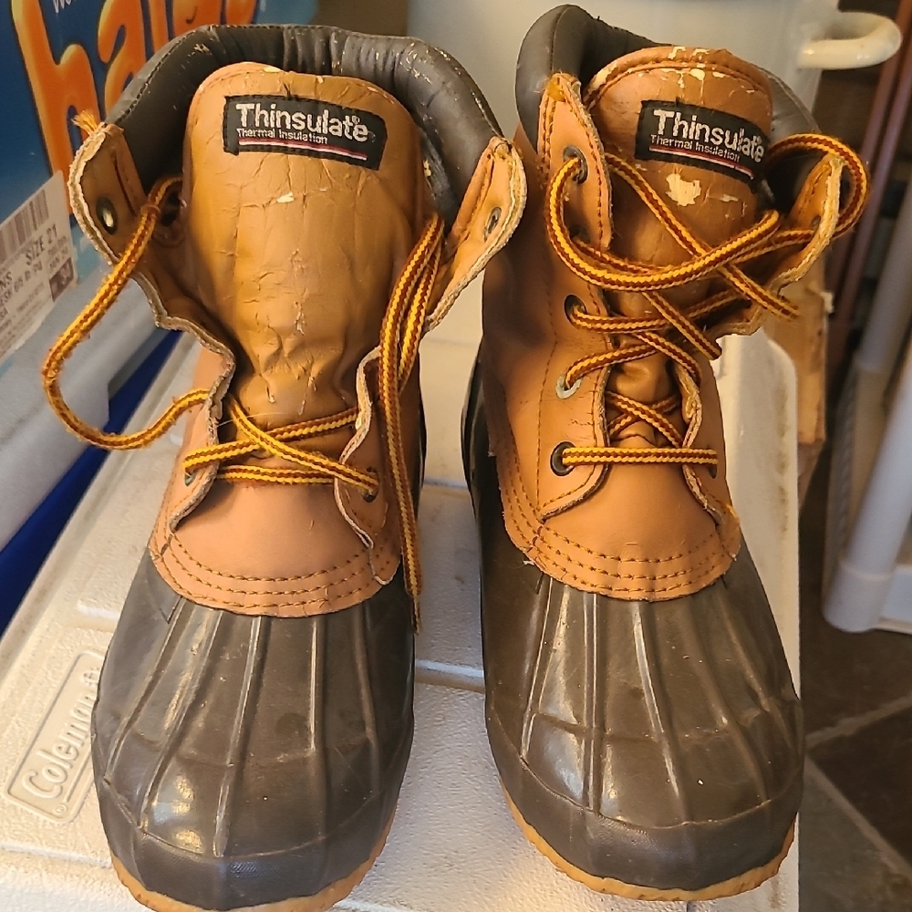 3M Thinsulate Brown and Gray Waterproof Snow Boots